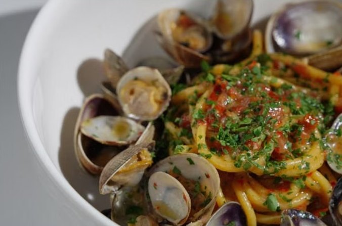 Spaghetti alle vongole veraci